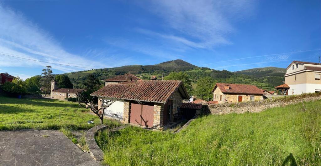 Apartamentos Rurales La Casa Vieja De Alceda Exteriör bild