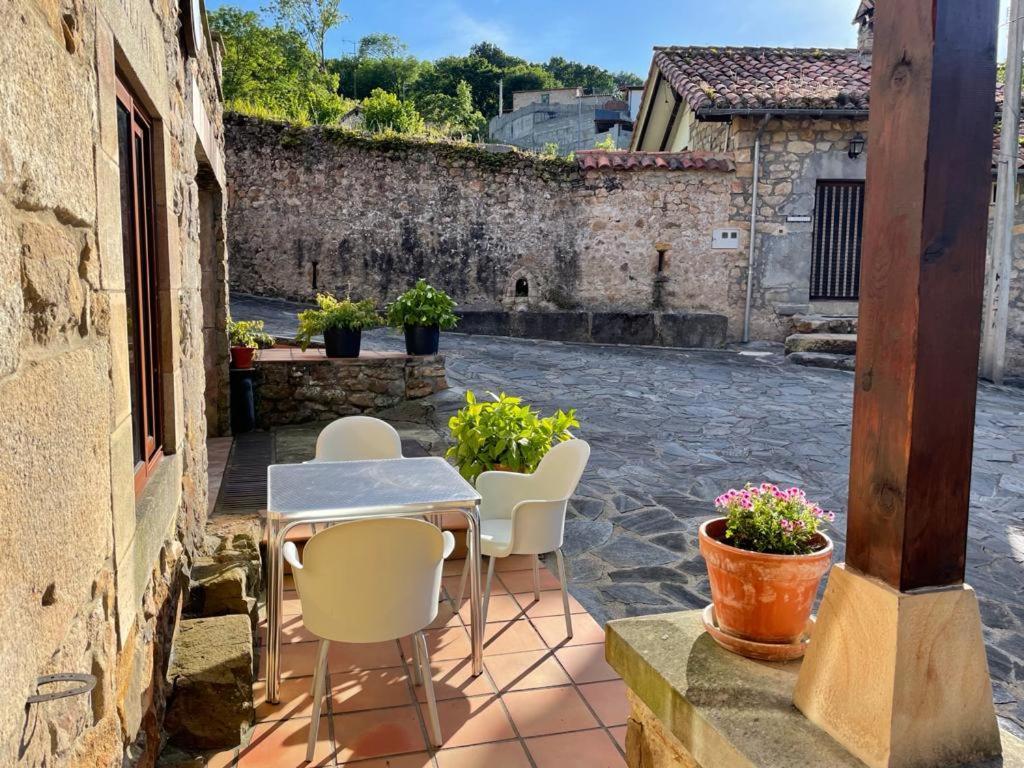 Apartamentos Rurales La Casa Vieja De Alceda Exteriör bild