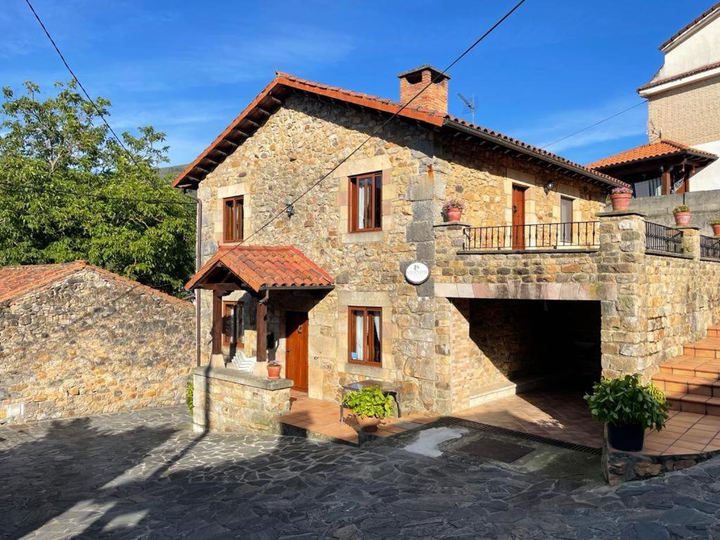 Apartamentos Rurales La Casa Vieja De Alceda Exteriör bild