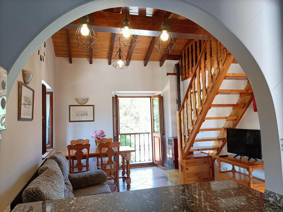 Apartamentos Rurales La Casa Vieja De Alceda Exteriör bild
