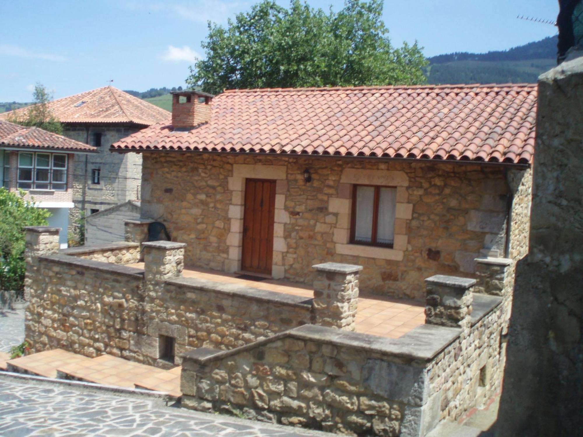 Apartamentos Rurales La Casa Vieja De Alceda Exteriör bild