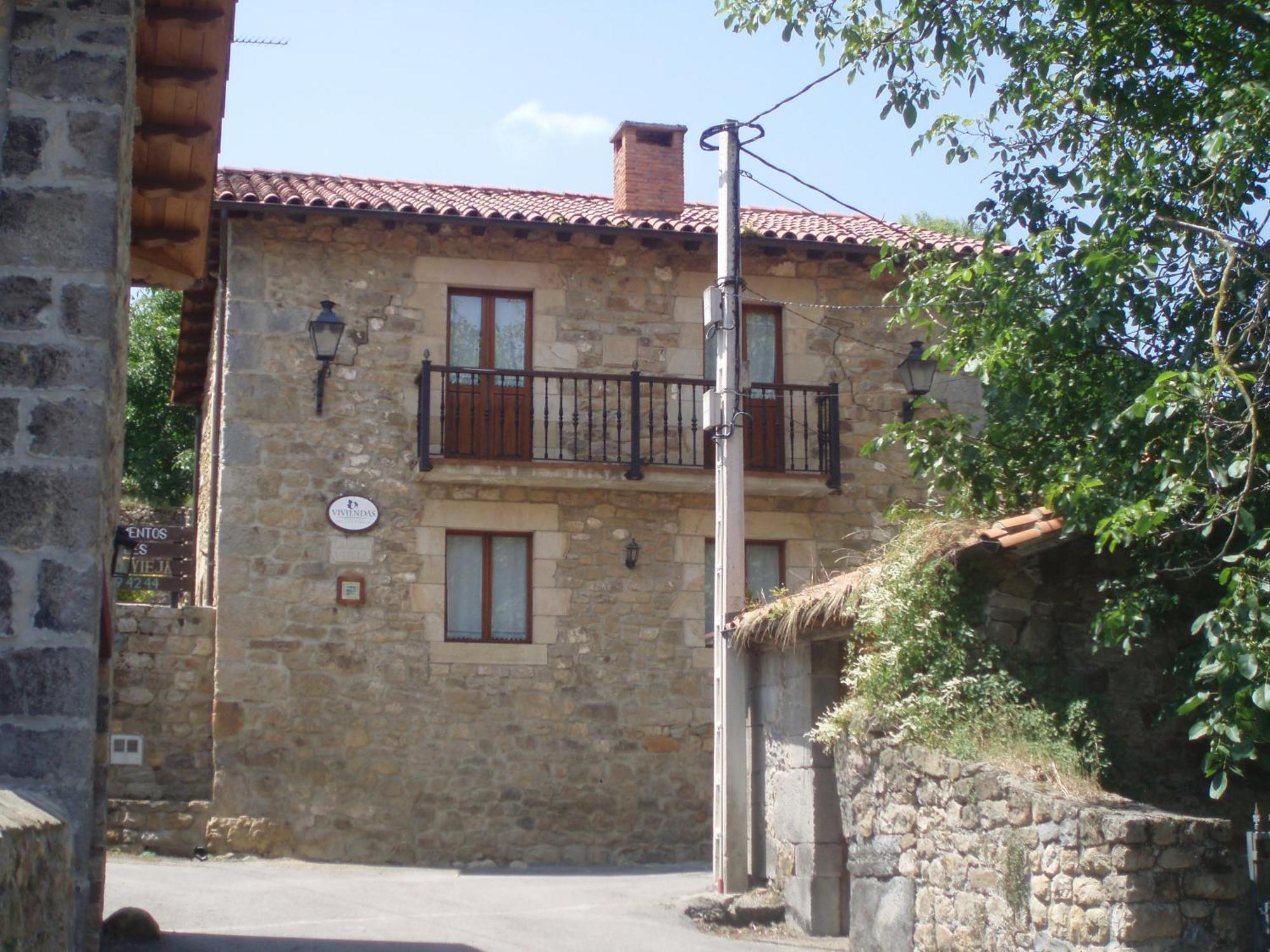 Apartamentos Rurales La Casa Vieja De Alceda Exteriör bild