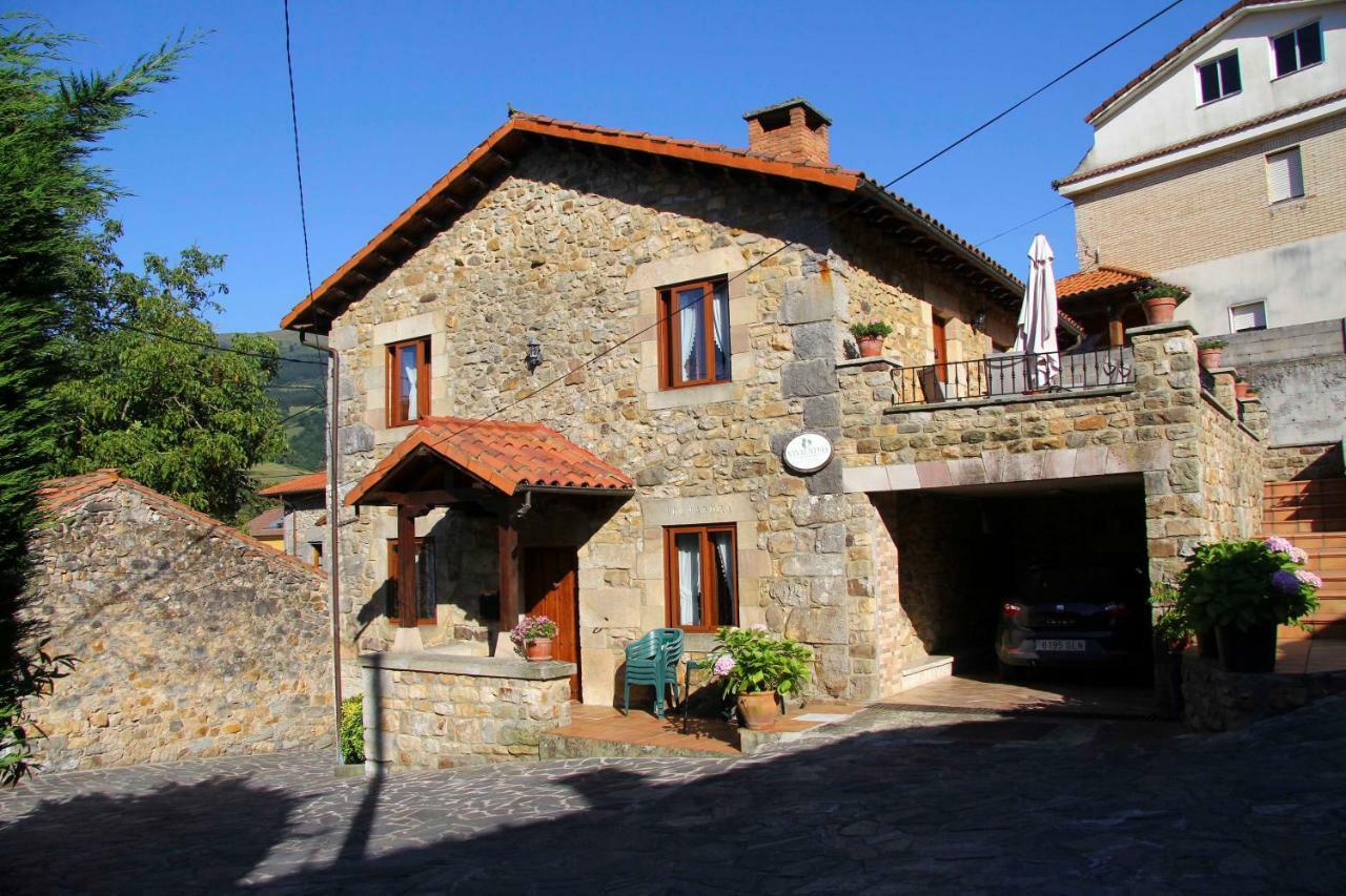 Apartamentos Rurales La Casa Vieja De Alceda Exteriör bild
